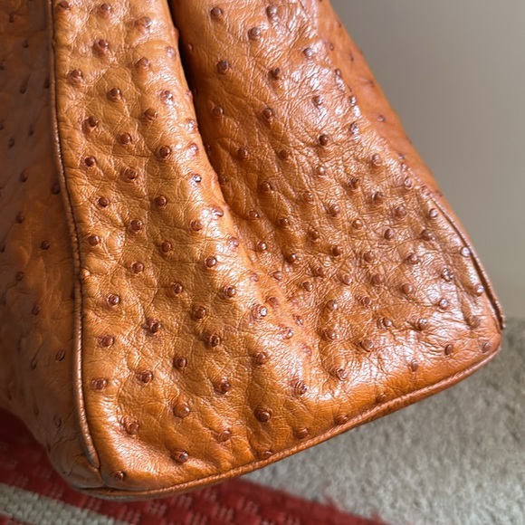 Prada vintage ostrich leather tote bag - Picture 4 of 16